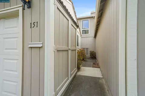 Entry Way - 151 Terrace Ct, Hercules, CA 94547 photo 1 of 2