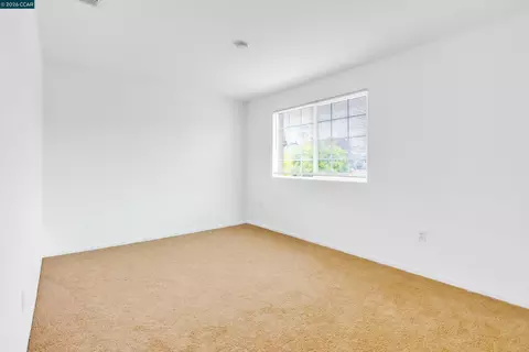 Bedroom - 712 Daniels Ave, Vallejo, CA 94590 photo 6 of 7
