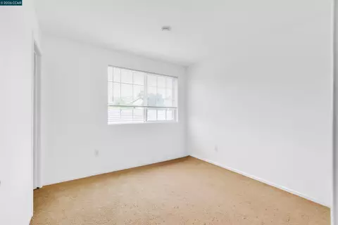 Bedroom - 712 Daniels Ave, Vallejo, CA 94590 photo 2 of 7