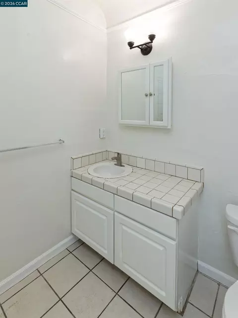 Bath - 2012 E 15th St, Oakland, CA 94606 photo 4 of 4
