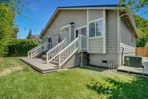 Exterior - 3190 Castro St, Martinez, CA 94553 photo 4 of 9
