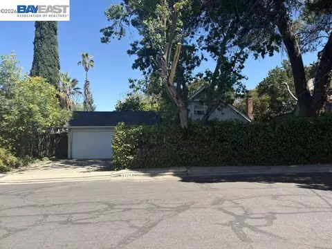 4131 Chaucer Dr, Concord, CA 94521