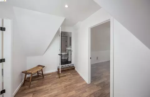Entry Way - 414 E 12th St, Oakland, CA 94606 photo 2 of 2