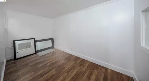 Bedroom - 414 E 12th St, Oakland, CA 94606 photo 2 of 3
