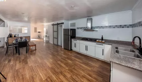 Kitchen - 414 E 12th St, Oakland, CA 94606 photo 2 of 2