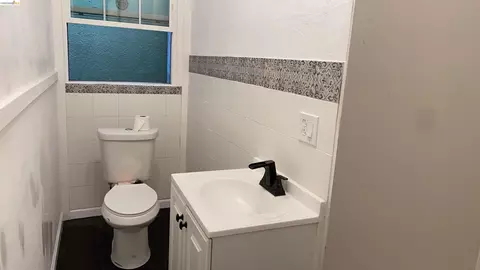 Bath - 414 E 12th St, Oakland, CA 94606 photo 1 of 4