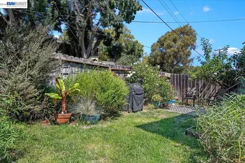 Exterior - 44 Parrott St, Vallejo, CA 94590 photo 4 of 5