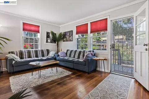 Entry Way - 44 Parrott St, Vallejo, CA 94590 photo 2 of 2