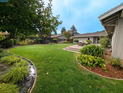 Exterior - 423 Deerfield Dr, Moraga, CA 94556 photo 4 of 11