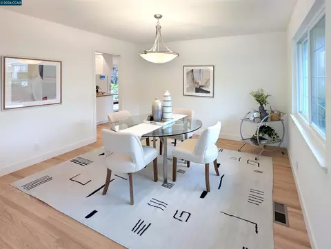 Dining - 423 Deerfield Dr, Moraga, CA 94556 photo 2 of 2