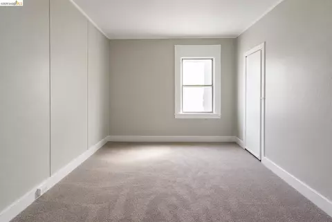 Bedroom - 318 Butte St, Vallejo, CA 94590 photo 2 of 2