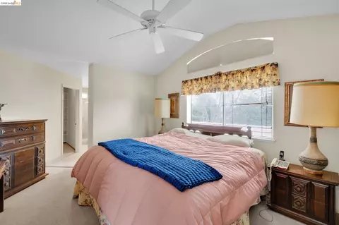 Bedroom - 1553 Shadowood Ct, Tracy, CA 95376 photo 1 of 8
