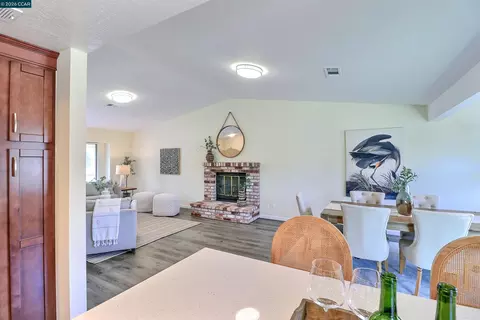 Dining - 4323 Arleda Ln, Concord, CA 94521 photo 4 of 4