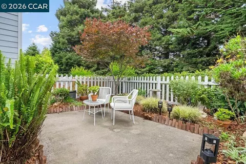 Exterior - 208 Commodore Dr, Richmond, CA 94804 photo 9 of 10