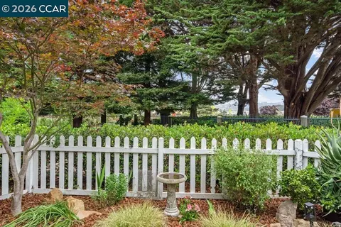 Exterior - 208 Commodore Dr, Richmond, CA 94804 photo 10 of 10