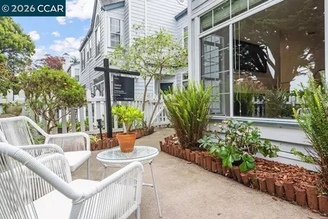 Exterior - 208 Commodore Dr, Richmond, CA 94804 photo 7 of 10