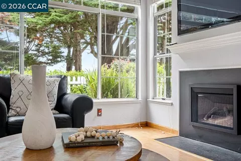 Other - 208 Commodore Dr, Richmond, CA 94804 photo 1 of 8