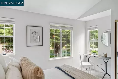 Other - 208 Commodore Dr, Richmond, CA 94804 photo 4 of 8