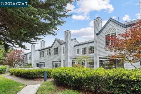Exterior - 208 Commodore Dr, Richmond, CA 94804 photo 4 of 10