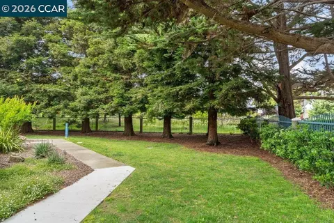Exterior - 208 Commodore Dr, Richmond, CA 94804 photo 6 of 10