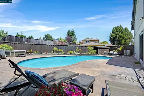 Exterior - 11698 Serra Ct, Dublin, CA 94568 photo 8 of 13