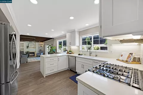 Kitchen - 11698 Serra Ct, Dublin, CA 94568 photo 1 of 7