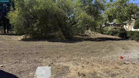 1819 Ayers Rd, Concord, CA 94521 photo 2