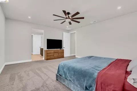 Bedroom - 1553 Base Ct, Dixon, CA 95620 photo 11 of 12