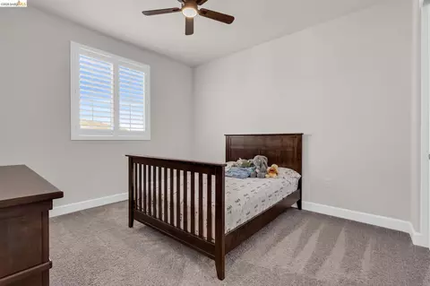 Bedroom - 1553 Base Ct, Dixon, CA 95620 photo 5 of 12