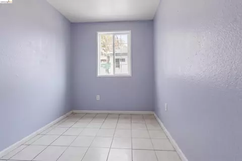 Bedroom - 145 Rounds St, Vallejo, CA 94589 photo 4 of 4