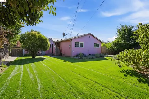 Exterior - 145 Rounds St, Vallejo, CA 94589 photo 8 of 10