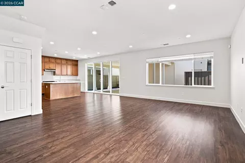 Living - 3000 Granger St, Tracy, CA 95377 photo 2 of 5