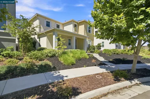 Exterior - 3000 Granger St, Tracy, CA 95377 photo 3 of 6