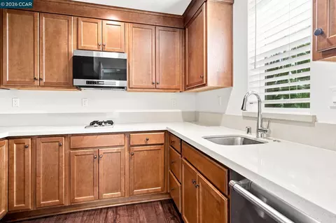 Kitchen - 3000 Granger St, Tracy, CA 95377 photo 5 of 5