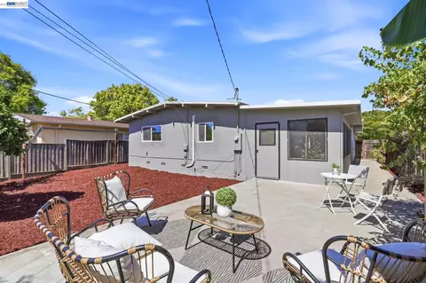 Exterior - 115 S Gadsden Dr, Milpitas, CA 95035 photo 5 of 9