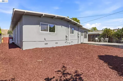 Exterior - 115 S Gadsden Dr, Milpitas, CA 95035 photo 8 of 9