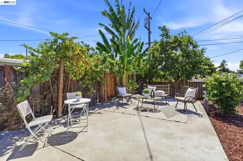 Exterior - 115 S Gadsden Dr, Milpitas, CA 95035 photo 3 of 9