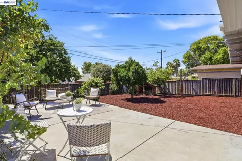 Exterior - 115 S Gadsden Dr, Milpitas, CA 95035 photo 4 of 9