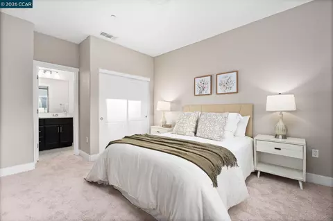 Bedroom - 64 Morello Ave, Martinez, CA 94553 photo 2 of 5