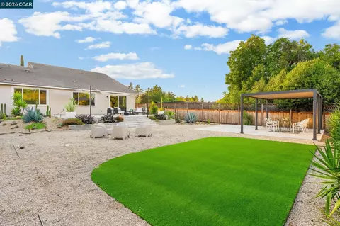 Exterior - 64 Morello Ave, Martinez, CA 94553 photo 7 of 10