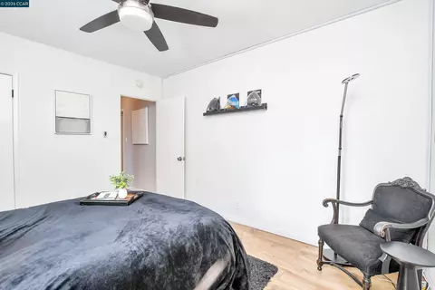 Bedroom - 2160 Walnut St, Martinez, CA 94553 photo 2 of 2