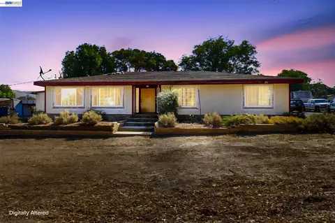 5940 Victoria Ln, Livermore, CA 94550