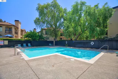 Exterior - 7672 Tuscany Dr, Dublin, CA 94568 photo 8 of 17