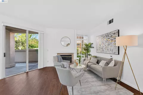 Living - 7672 Tuscany Dr, Dublin, CA 94568 photo 1 of 8