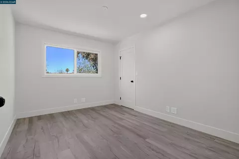 Bedroom - 1910 Encima Dr, Concord, CA 94519 photo 9 of 11