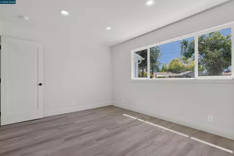 Bedroom - 1910 Encima Dr, Concord, CA 94519 photo 4 of 11