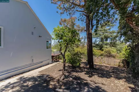 Exterior - 1910 Encima Dr, Concord, CA 94519 photo 19 of 19