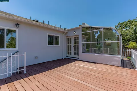 Exterior - 1910 Encima Dr, Concord, CA 94519 photo 10 of 19