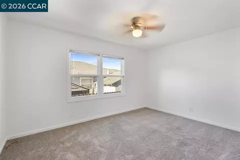 Bedroom - 162 Riverview Dr, Pittsburg, CA 94565 photo 1 of 5