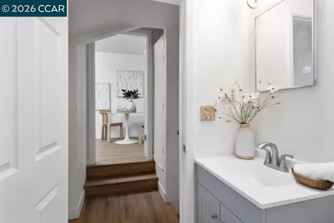 Entry Way - 162 Riverview Dr, Pittsburg, CA 94565 photo 1 of 1